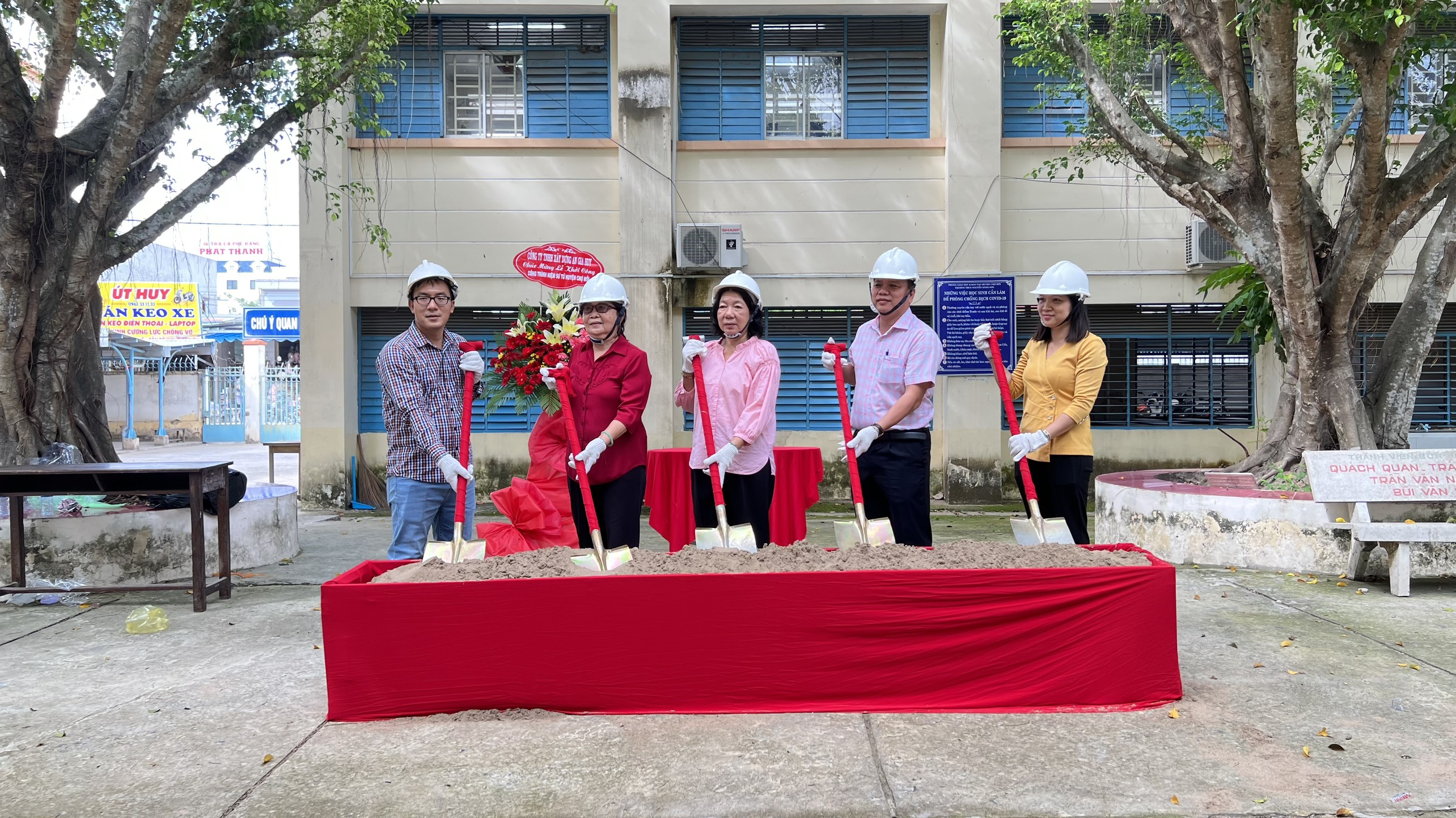 KHỞI CÔNG CÔNG TRÌNH NIỆM SƯ TỪ HUYỆN CHỢ MỚI